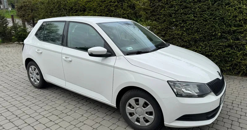 ćmielów Skoda Fabia cena 25900 przebieg: 186000, rok produkcji 2016 z Ćmielów